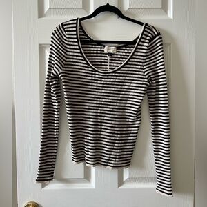 Black and Cream Scoop Neck Knit Long Sleeve Universal Thread